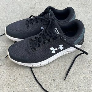 Men’s Under Armour Rogue Shoes Size 10.5